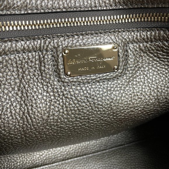 NWT Salvatore Ferragamo Amy Medium Gancio Tote Bag - Picture 15 of 15